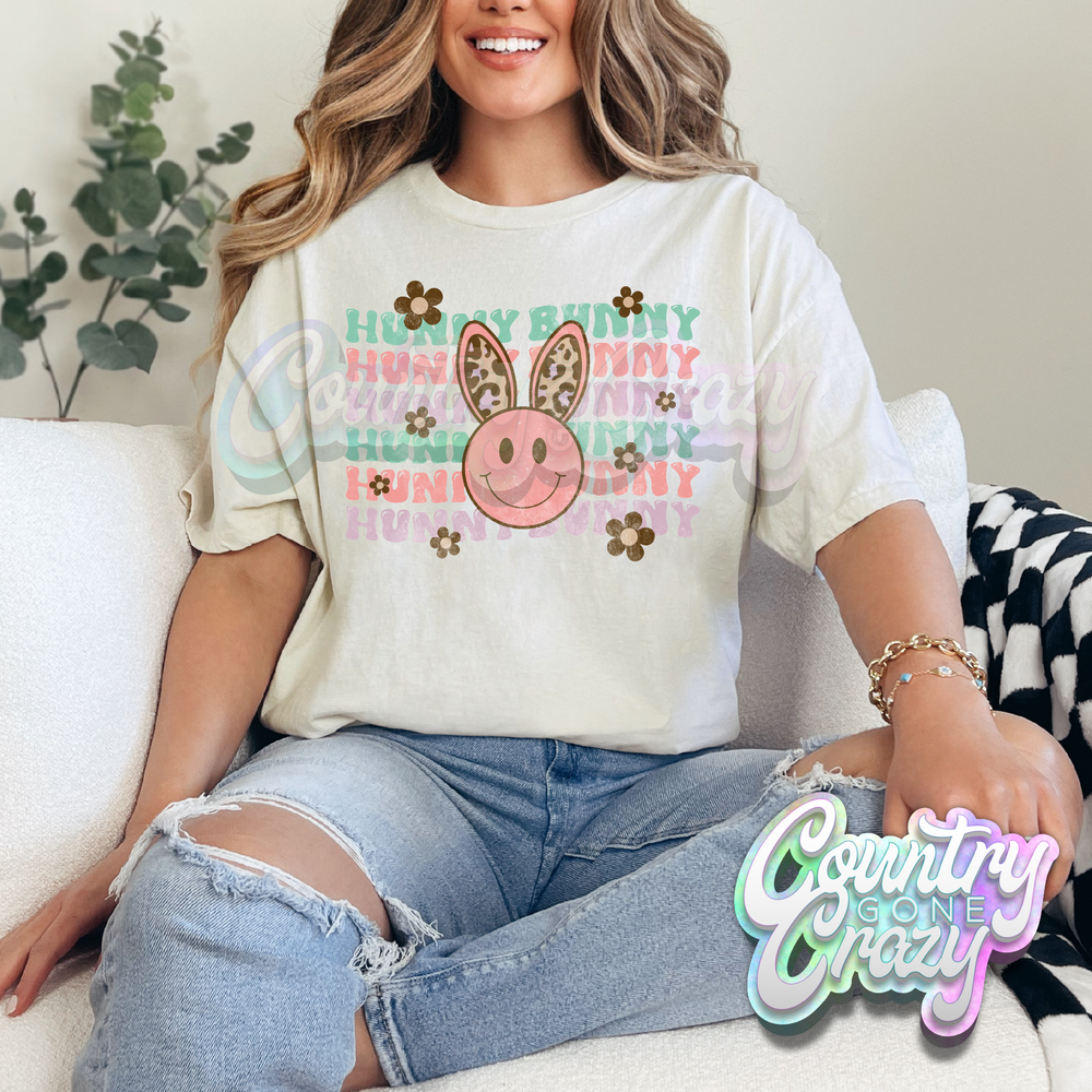HUNNY BUNNY - NATURAL T-SHIRT-Country Gone Crazy-Country Gone Crazy