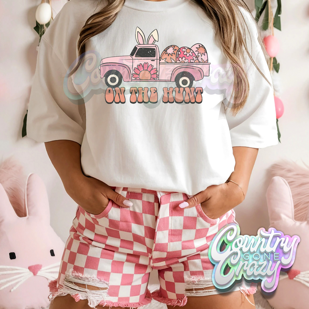 ON THE HUNT VINTAGE - WHITE T-SHIRT-Country Gone Crazy-Country Gone Crazy