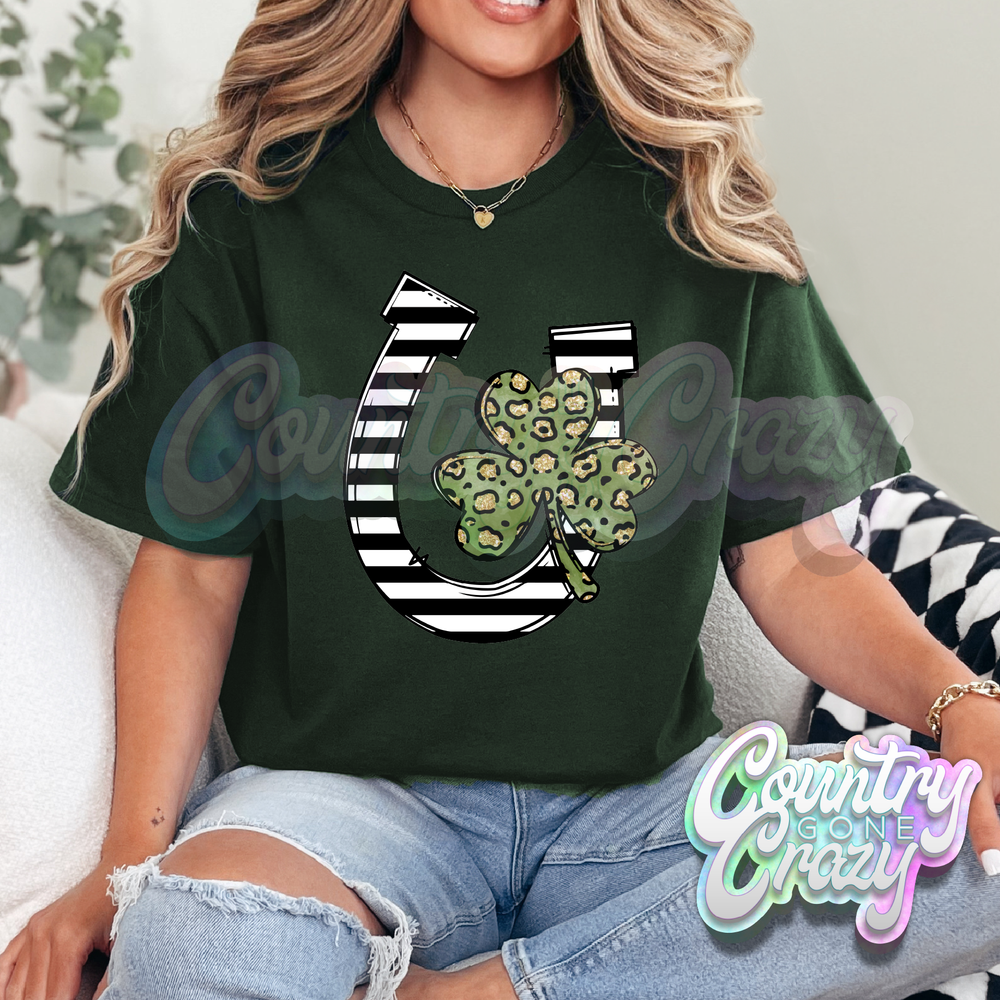 CLOVER STRIPED HORSESHOE - FOREST T-SHIRT-Country Gone Crazy-Country Gone Crazy