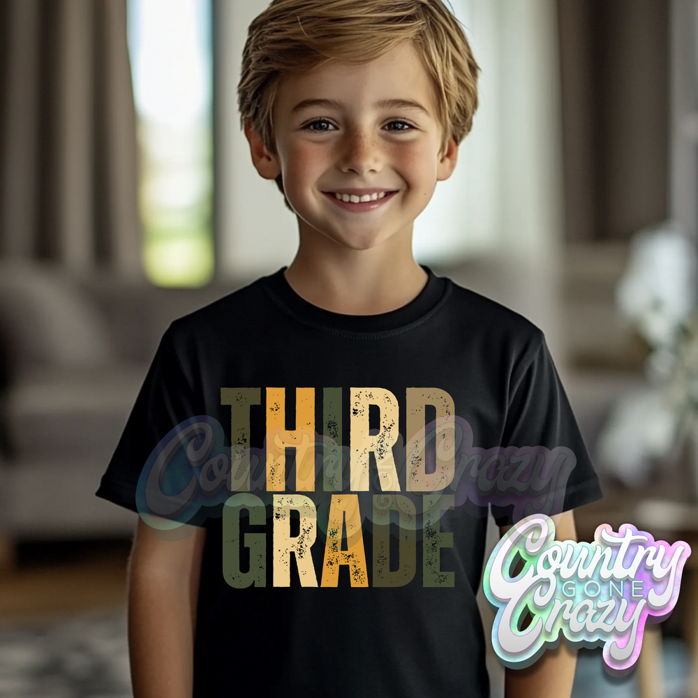 EVERGREEN DISTRESSED // GRADE LEVEL // T-SHIRT
