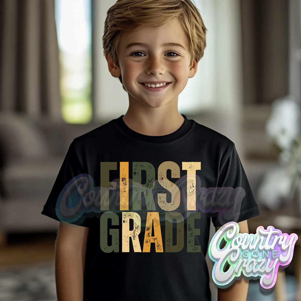 EVERGREEN DISTRESSED // GRADE LEVEL // T-SHIRT