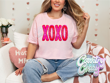 XOXO - T-SHIRT-Country Gone Crazy-Country Gone Crazy