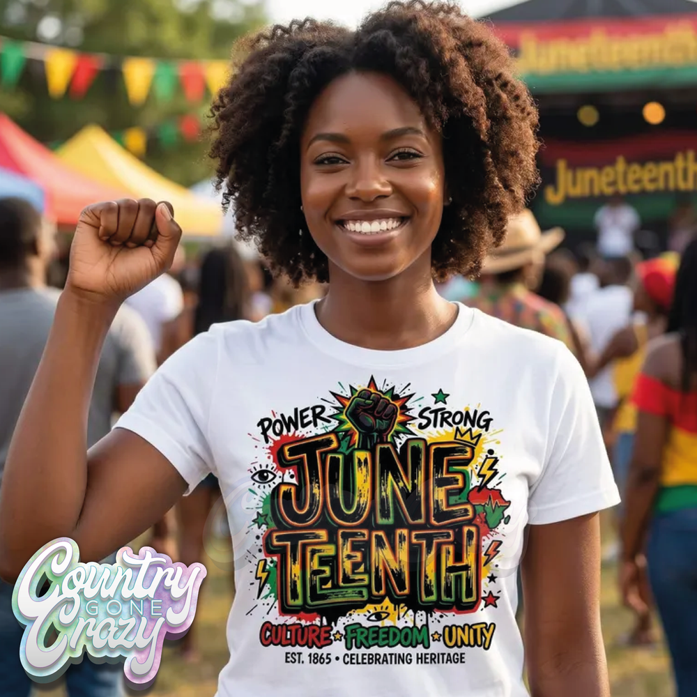 JUNETEENTH POWER STRONG - T-SHIRT